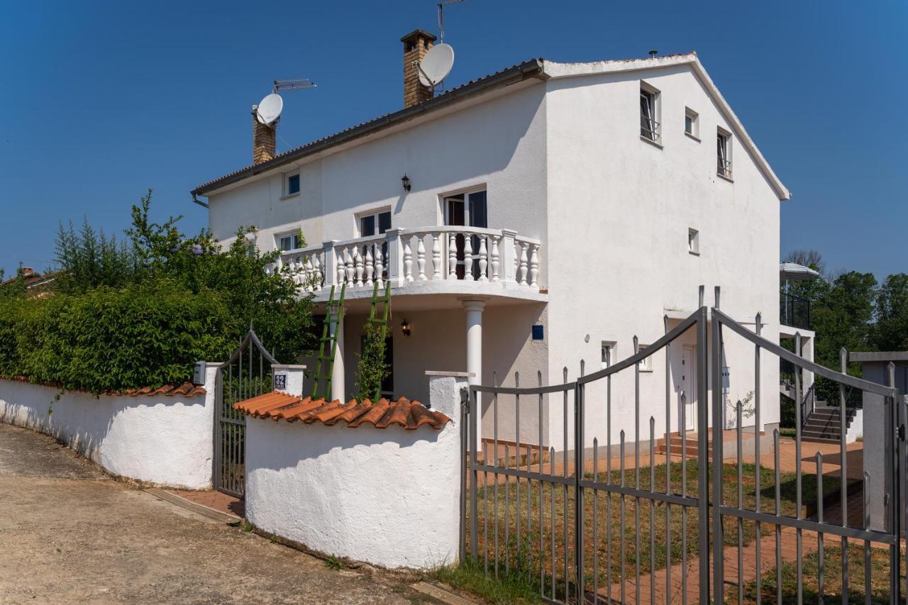 Apartments Oliva Porec Exterior photo